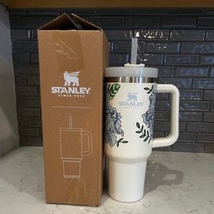 Stanley Quencher 40oz cup